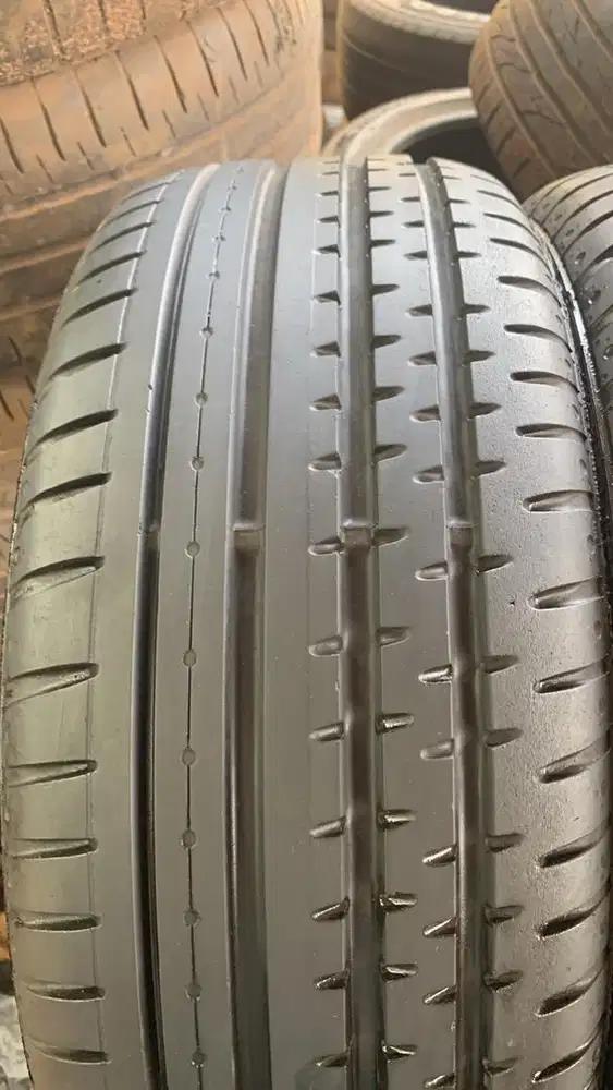 Punya ban  merek acchiles ukuran 225 45 17