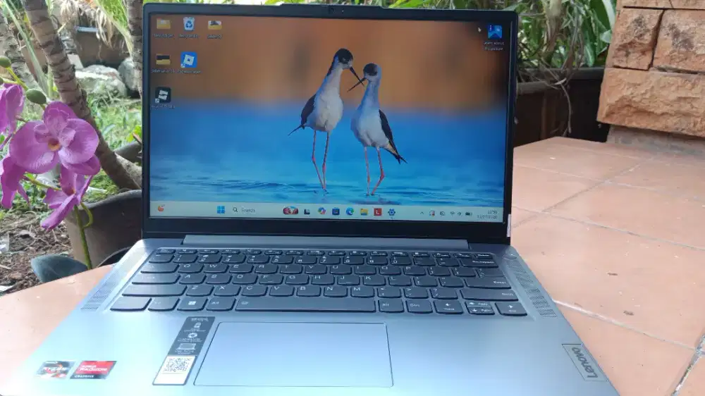 Lenovo Slim 3 14AMN8