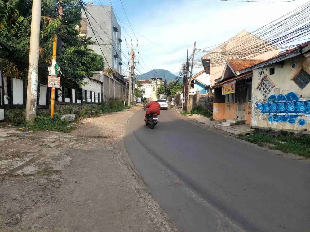 Tanah jln Sayang Jatinangor Luas 12500 m²