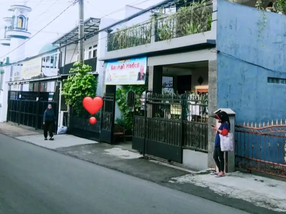 Rumah pinggir jln 2 lantai jatinangor