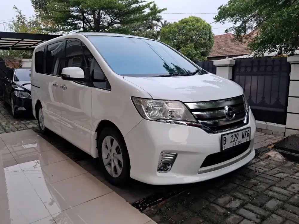 Nissan serena HWS Automatic tahun 2013