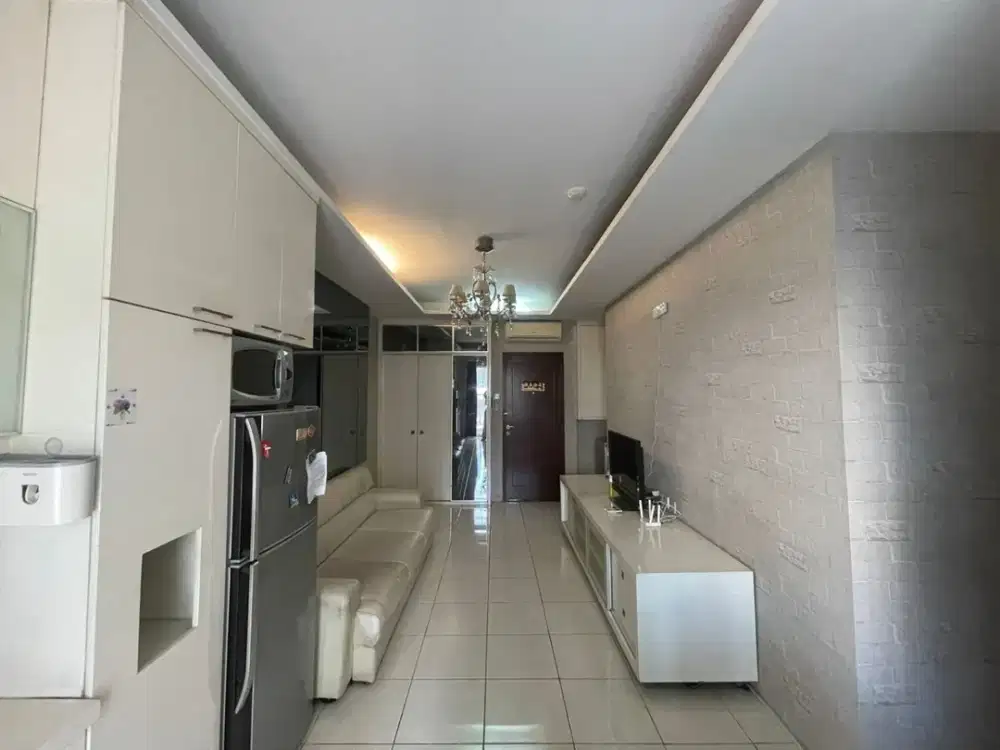 Tipe 2 Kamar Furnish di Apartemen Mediterania Garden 2, Strategis dan Nyaman