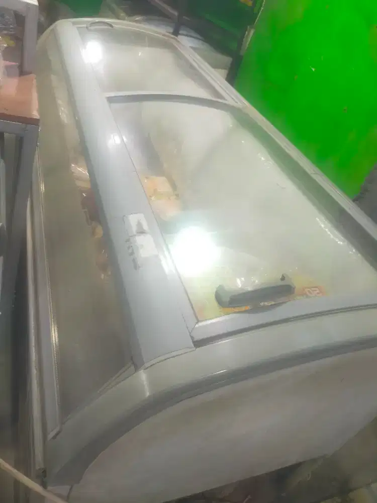 Frizer bekas kondisi siap pakai