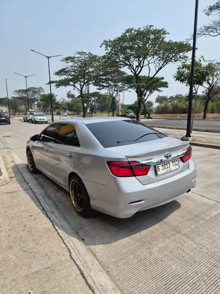 Camry V2013 Matic silver