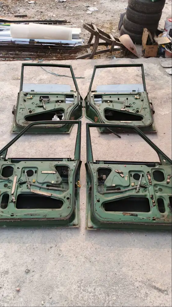 Pintu mobil  Volvo 264