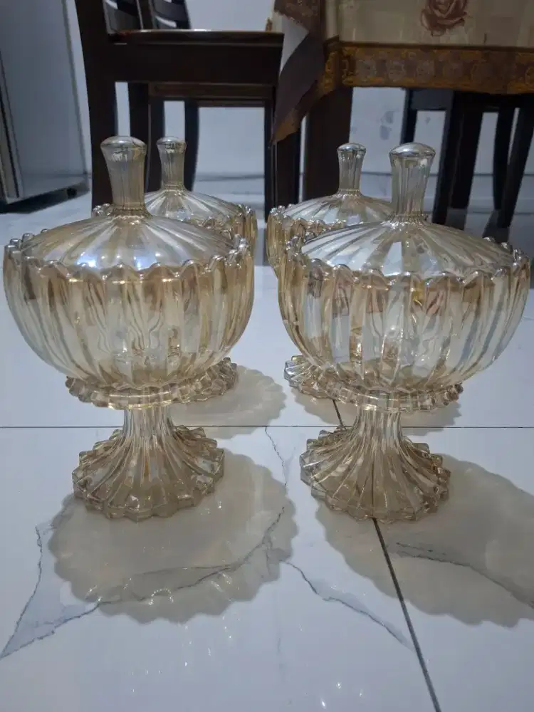 Tempat kue  kaca keristal