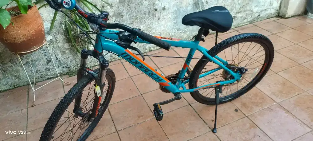 Sepeda polygon MTB monarch 5 M5