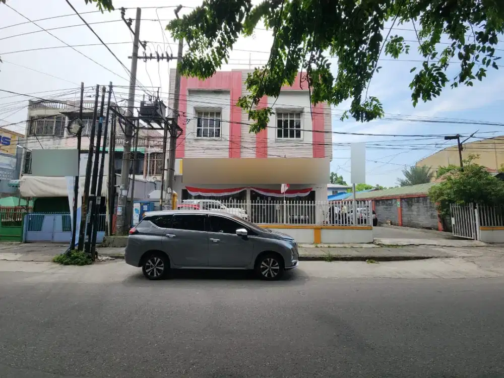 Ruko di Jalan Katamso ( dekat Simpang Pelangi )