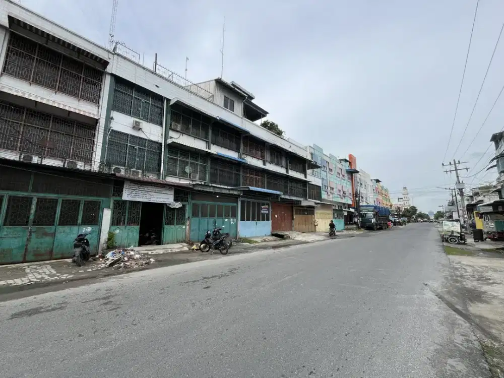 Ruko di Jalan Pukat 2 ( Dekat Mandala )