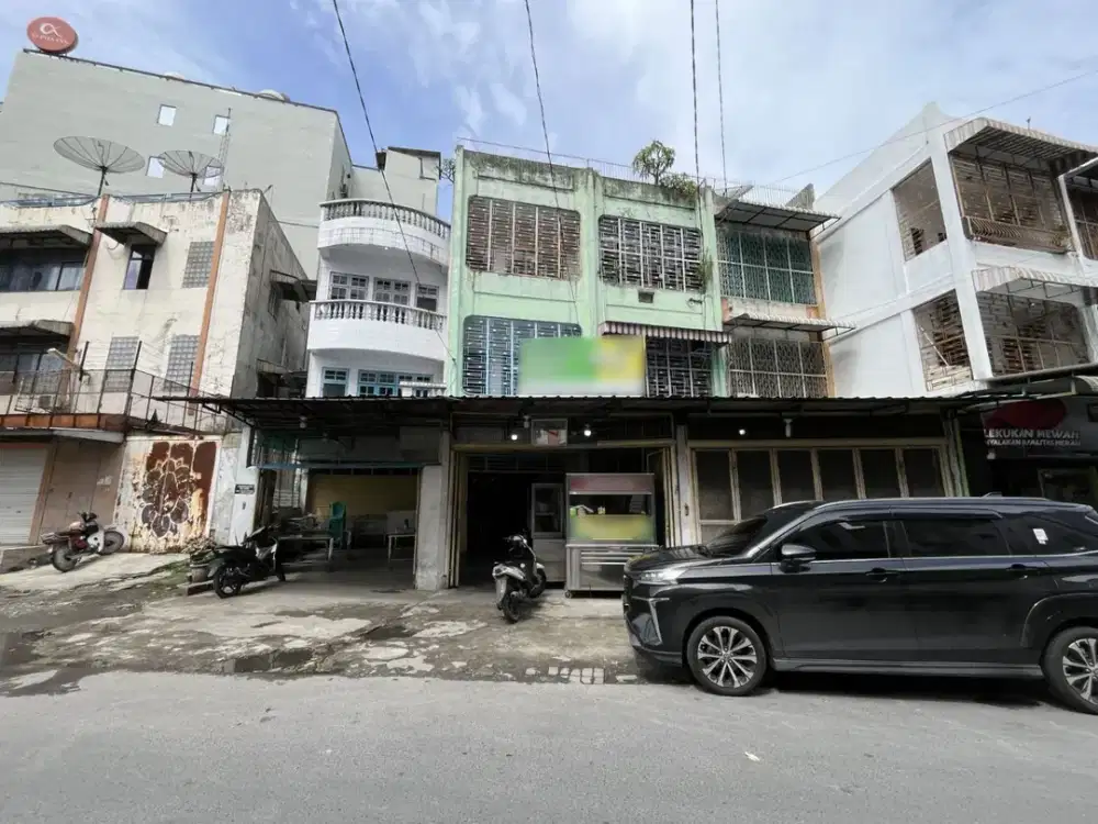 Ruko di Jalan Waringin ( Gatot Subroto )