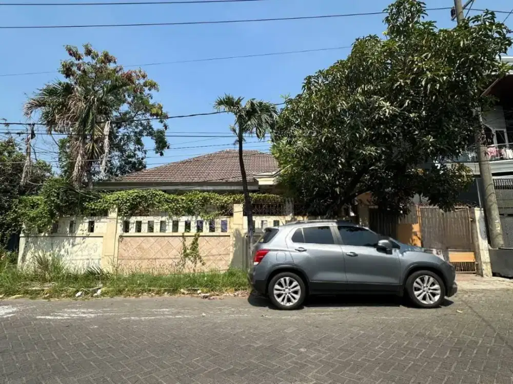 Rumah Sutorejo Utara Hadap Utara Barat Row Jalan 5 Mobil