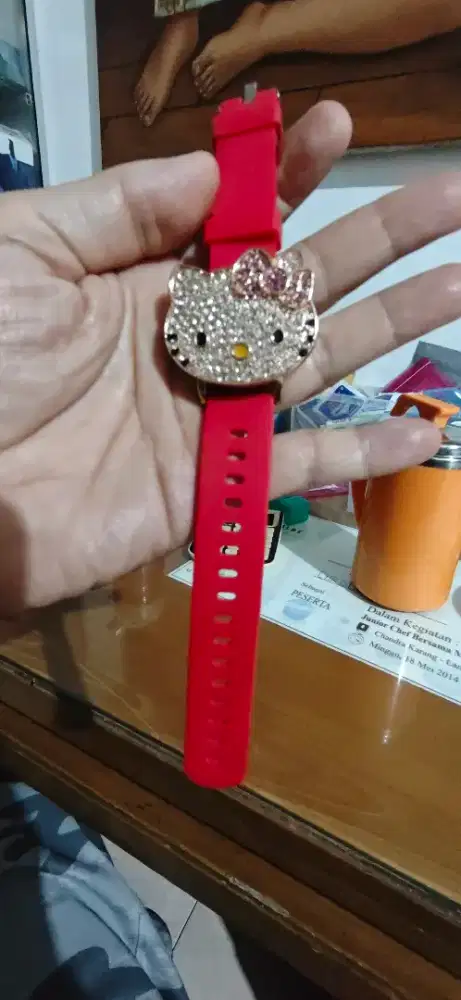 Arloji hello kitty