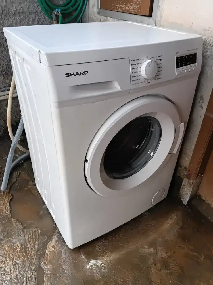 Mesin cuci front loading sharp esfl872