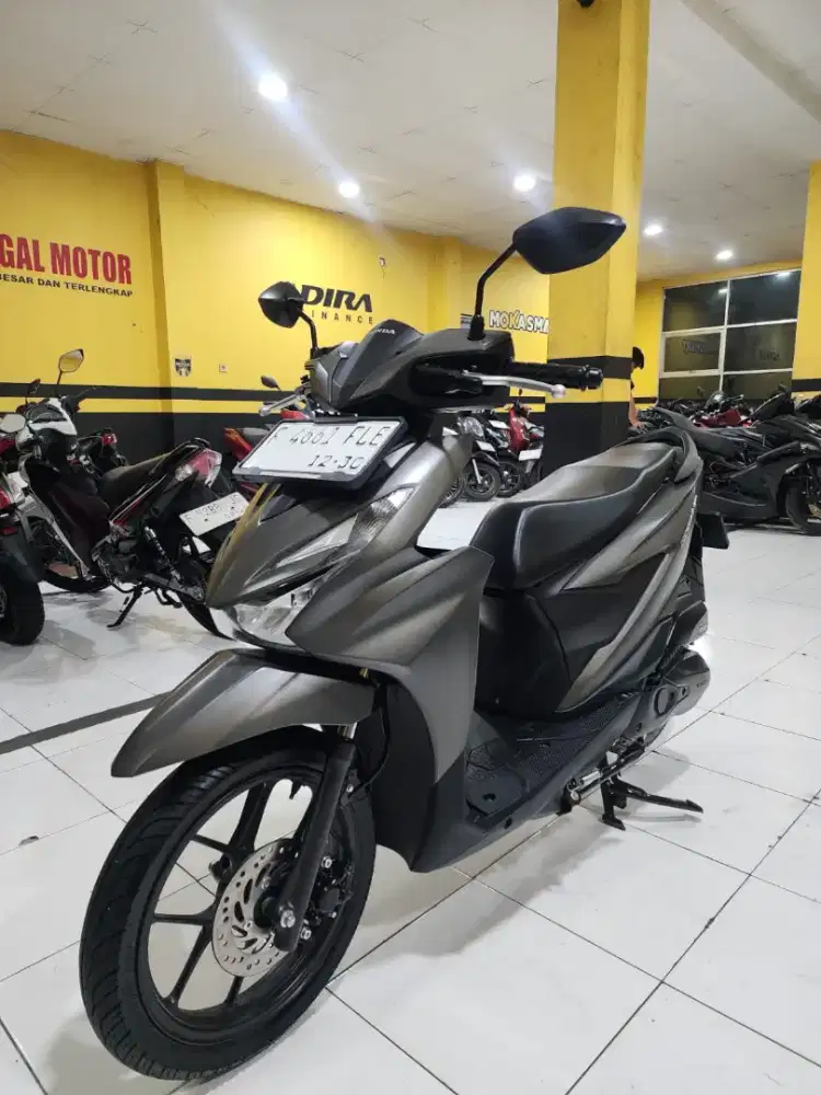 READY BEAT DELUXE SMARTKEY KM LOW