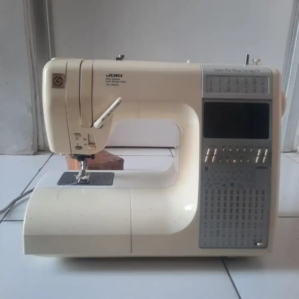 Mesin jahit portable JUKI HZL 9900
