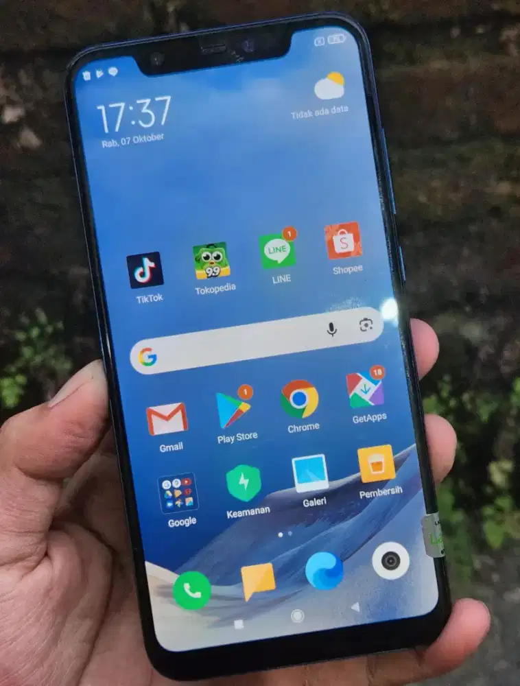Xiaomi mi 8 6/128 Gb murah bergaransi