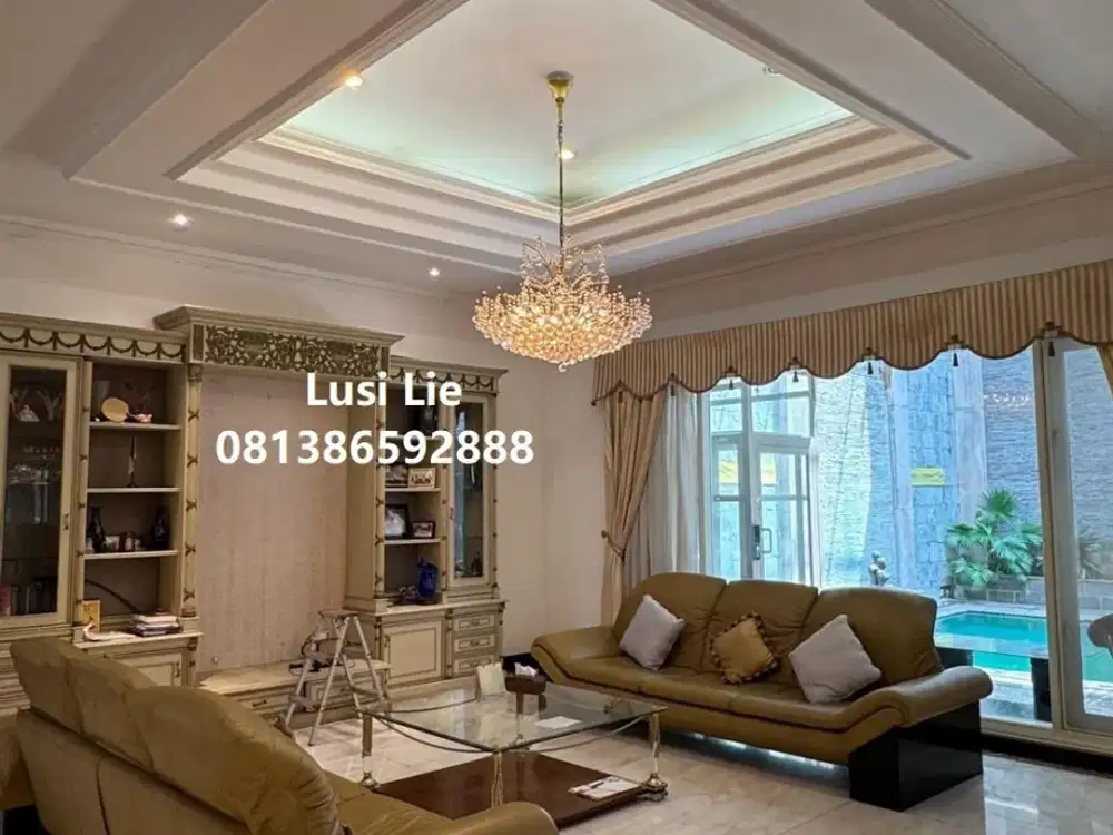 Rumah besar mewah Pik, 5+3 kamar ,private pool, Furnished