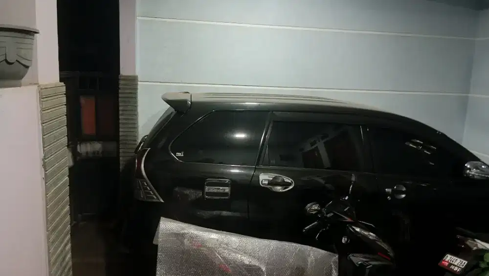 AVANZA 1.3 G 2013 HITAM METALIK