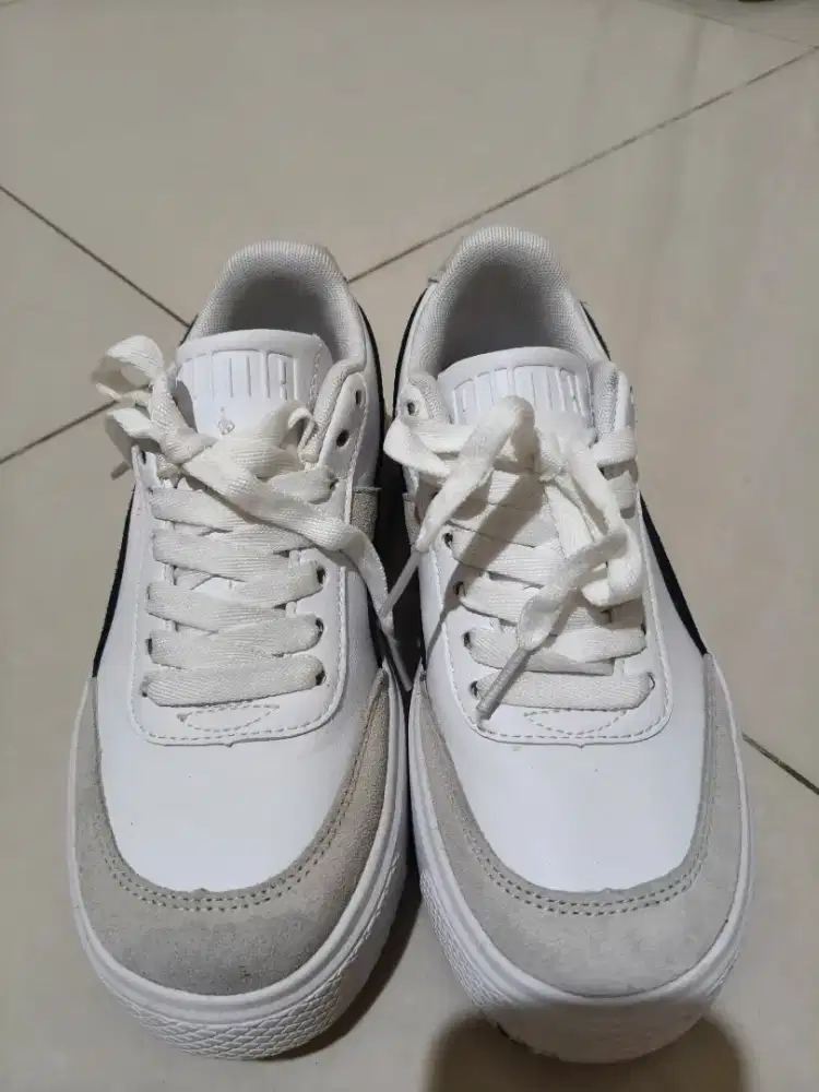 Sepatu Puma Oslo