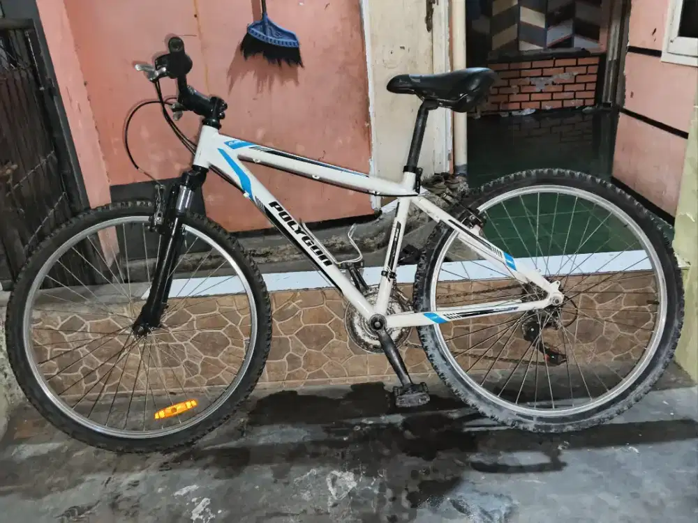 SEPEDA POLYGON ELBRUS 26 boleh nego sopan