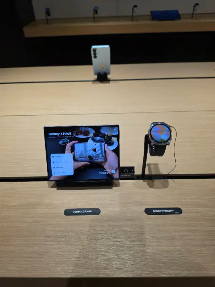 Samsung Galaxy Fold 8