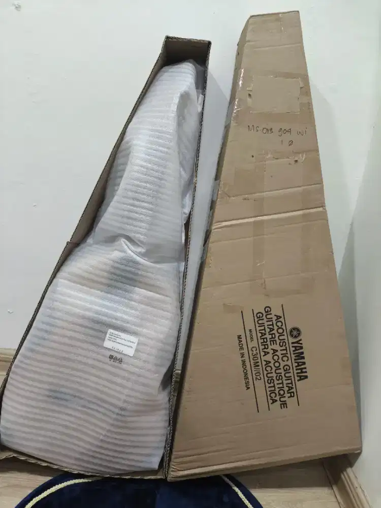 GITAR YAMAHA C 30 M ORIGINAL 100 % ORIGINAL