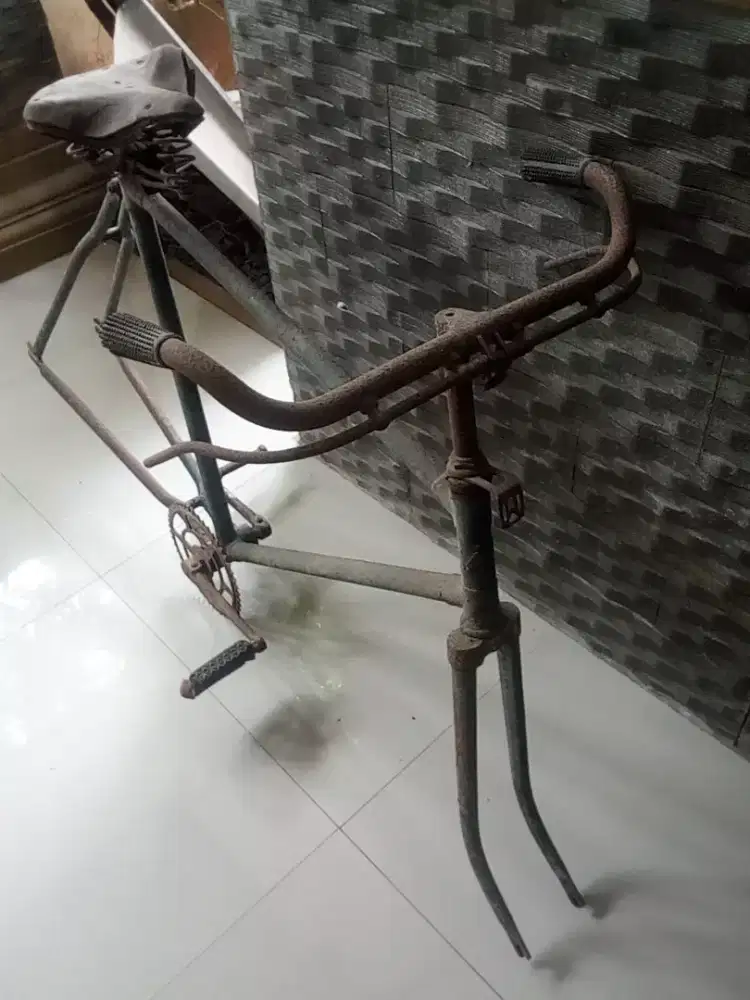 Batangan sepeda ontel antik