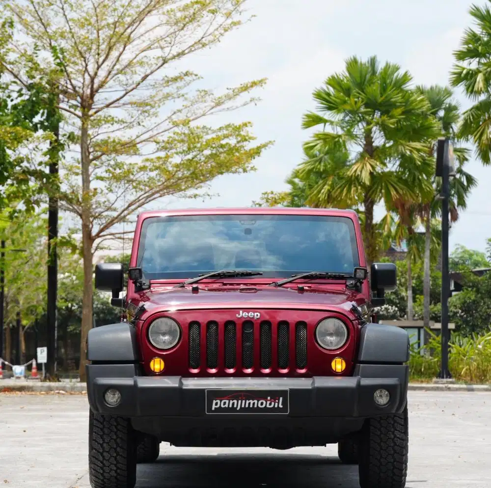 JEEP RUBICON 2013. AB Tangan 1