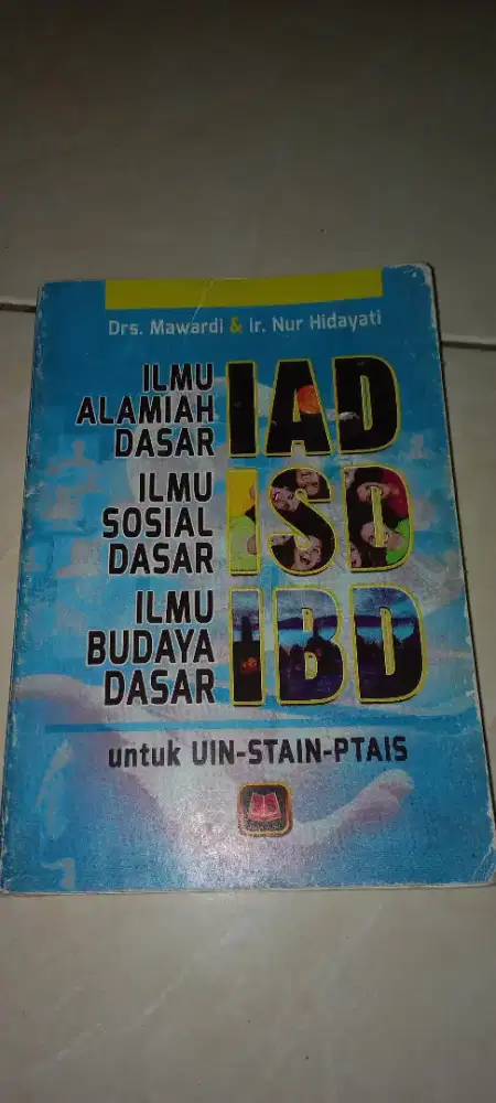 Buku IAD, ISD, dan IBD.