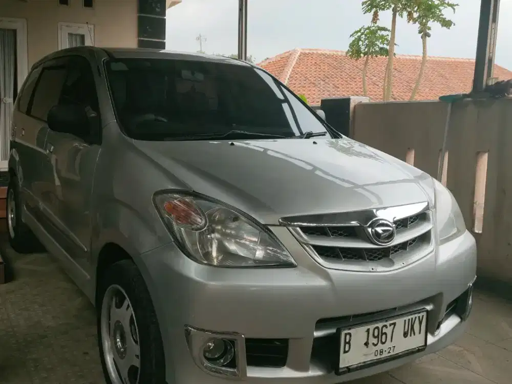 Xenia li deluxe 2011