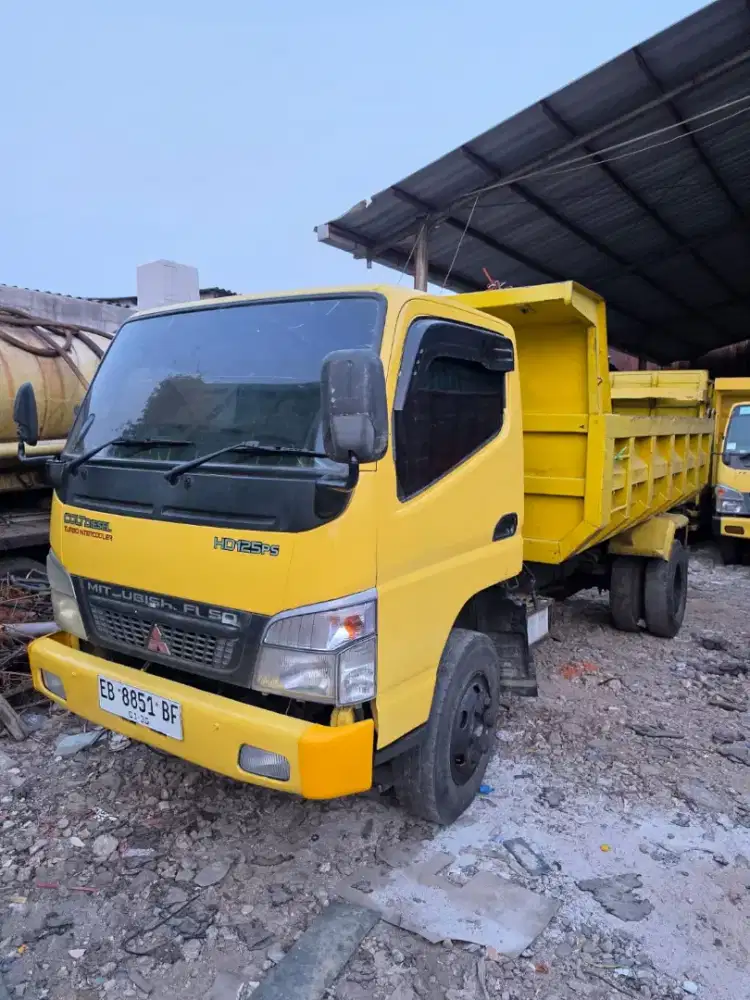 Mitsubishi colt diesel ps 125 HD dumptruk tahun 2010