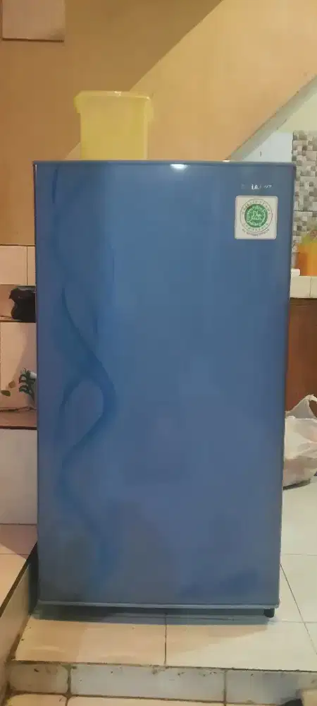 Kulkas satu pintu SHARP