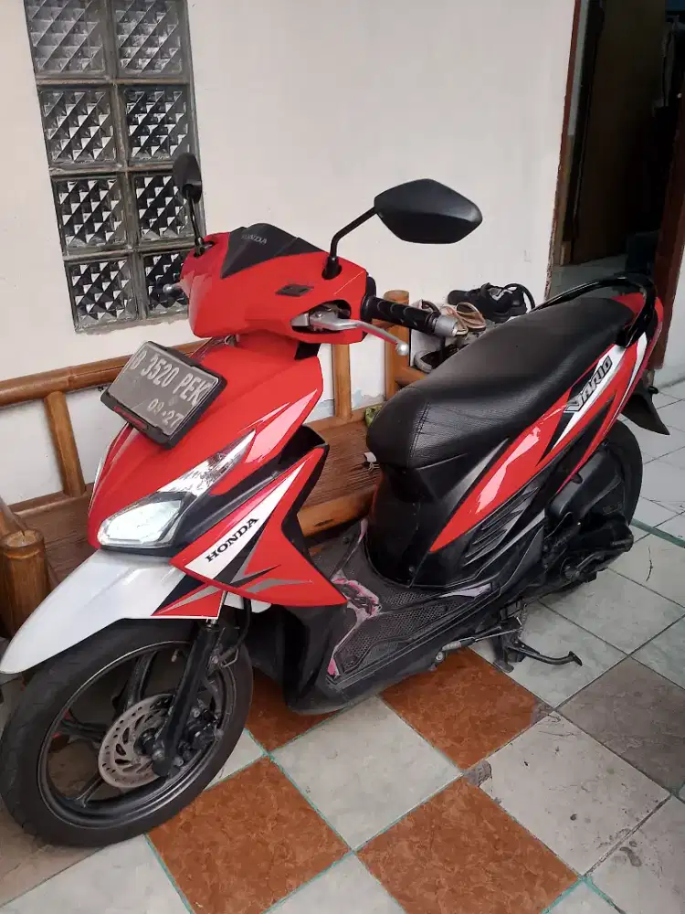 Vario LED 110cc th 2017