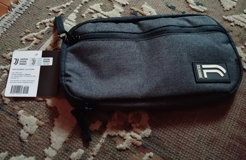 TAS POUCH JUVENTUS BARU, BAGUS & OFFICIAL LICENSED