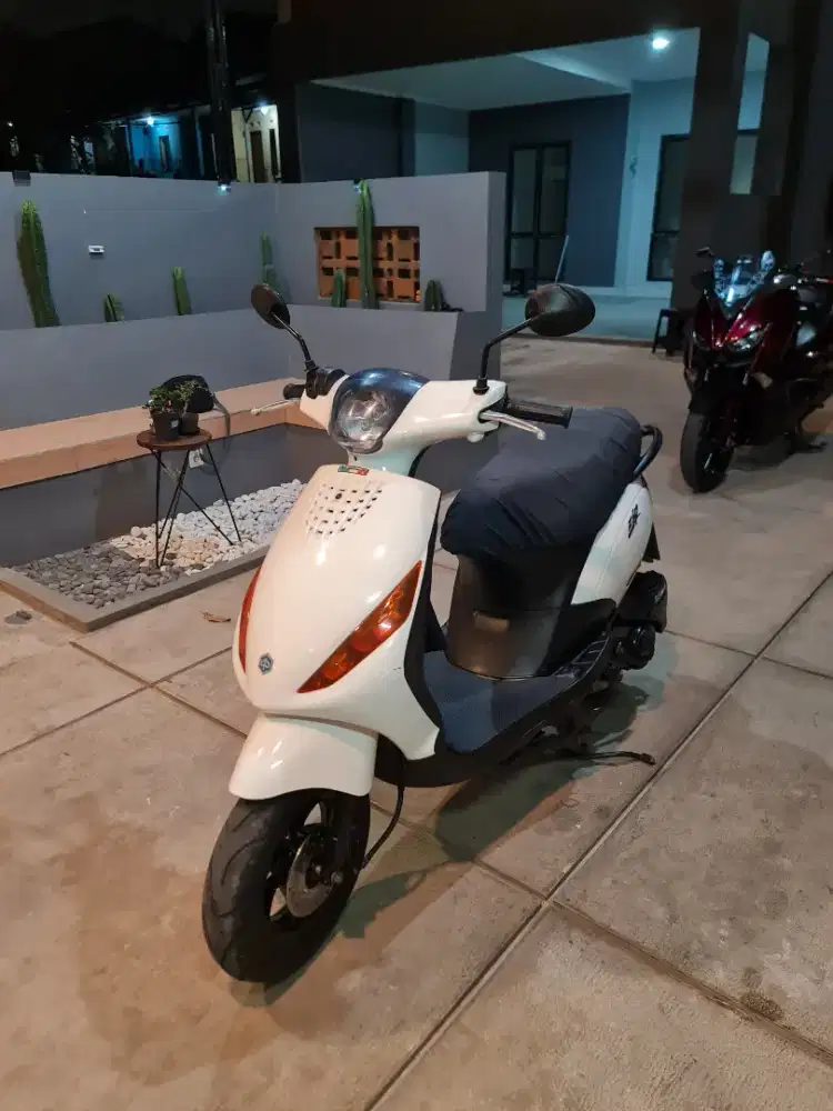 Piaggio Zip 2012 putih
