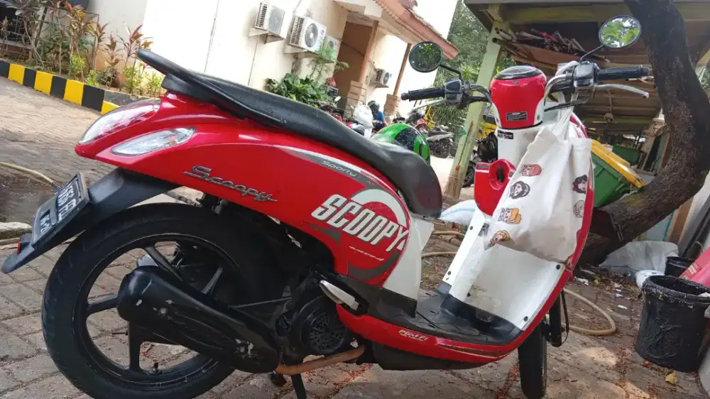 Honda scoopy 2016