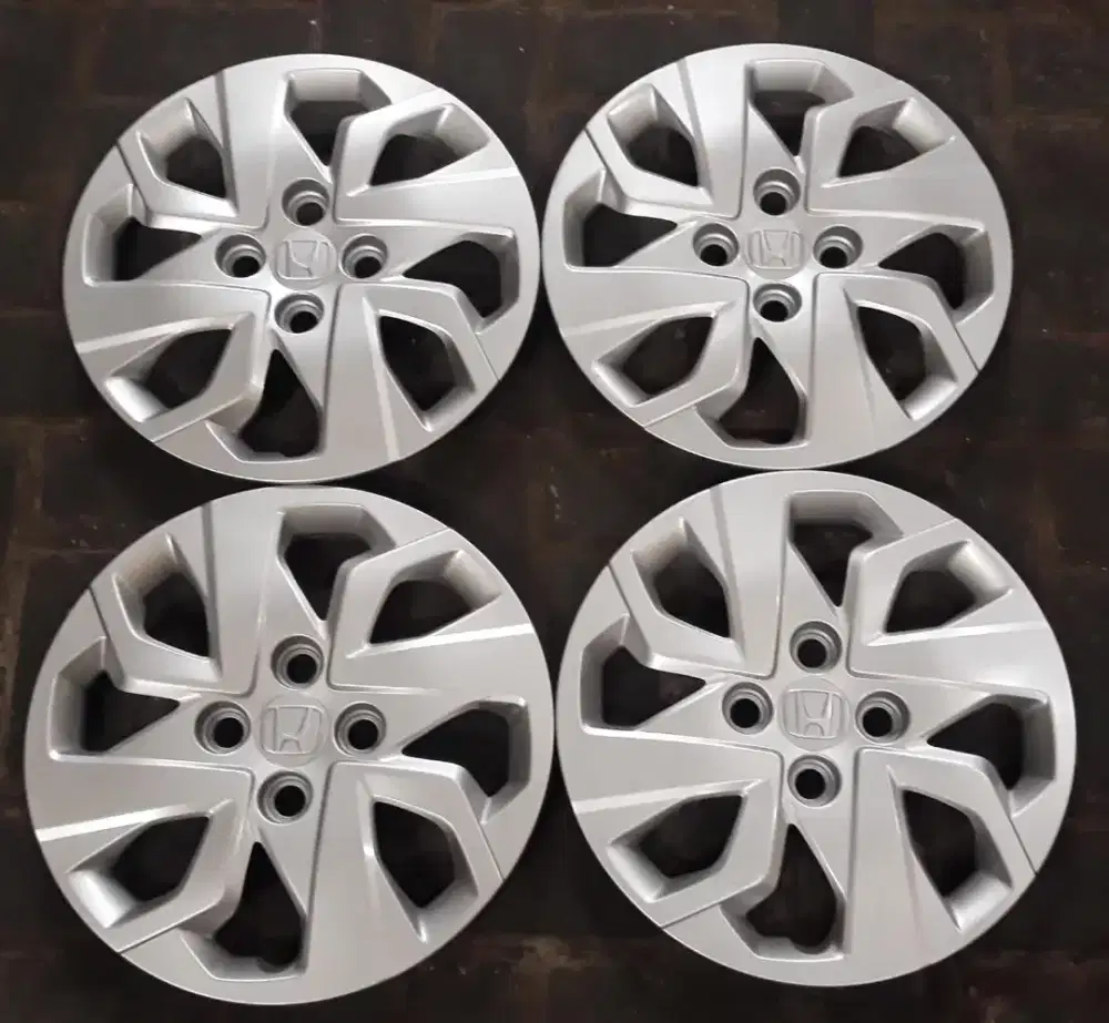 Wheeldop Wildop Tutup Velg R14 Traga L300 Xenia Avanza Sigra Brio APV