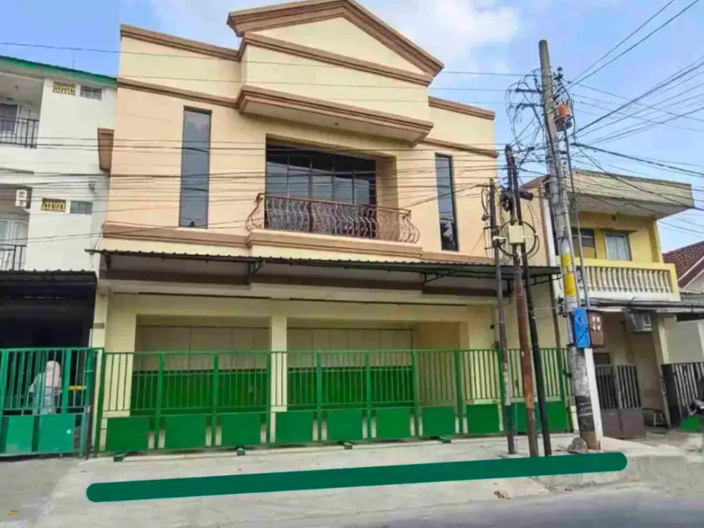 Rumah Dan Ruang Usaha di Jalan Utama Manahan Solo Kota