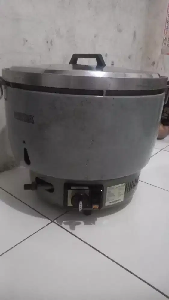 Kompor / rice cooker merk getra 14 liter