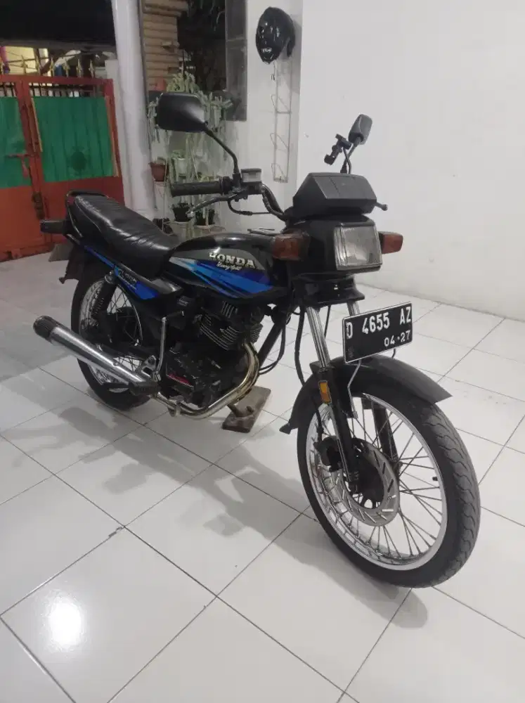 GL Pro Black Engine 1992