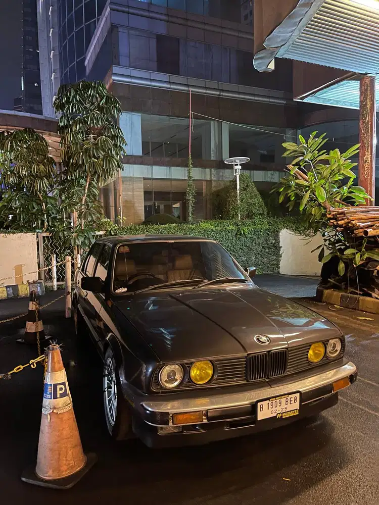 BMW E30 318i AT 1989 NEGO