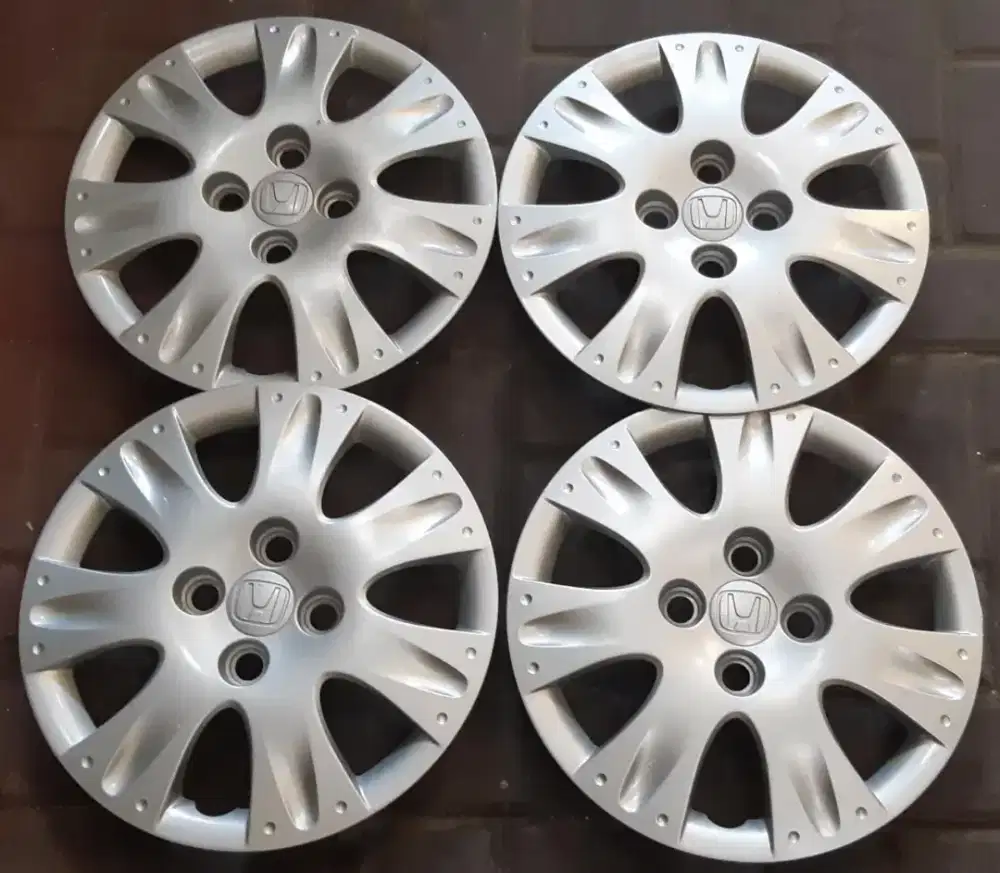 Wheeldop Wildop Tutup Velg R14 Traga L300 Xenia Avanza Sigra Brio APV
