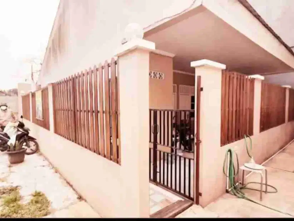 Dijual Rumah Kost di sebelah Kampus ITI di jalan raya Puspitek Tang Sel
