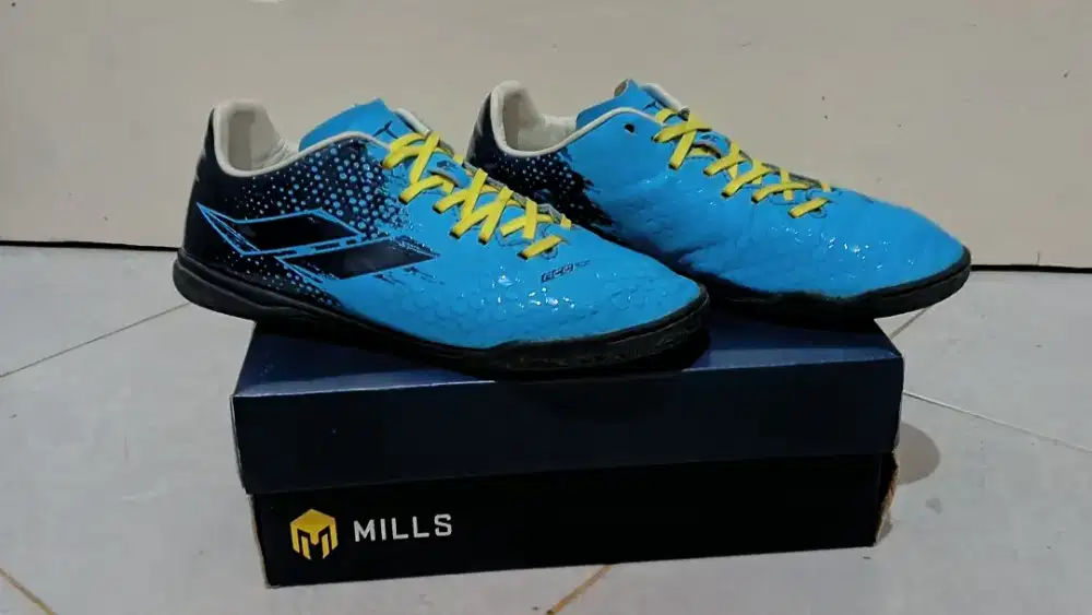 Sepatu Mills Triton Deisler In Jr