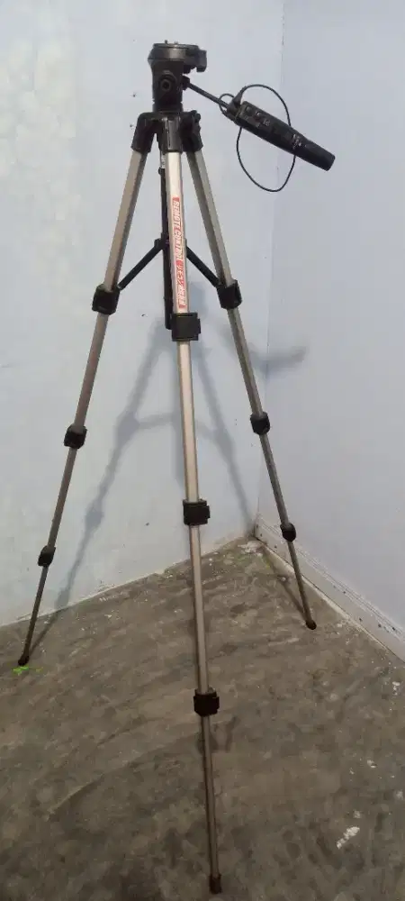 Tripod Kamera Sony Sudah Remote