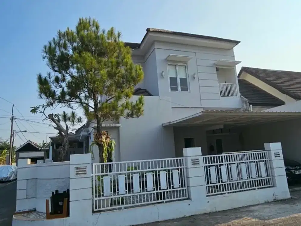 Rumah bagus siap huni di dalam perumahan di maguwoharjo