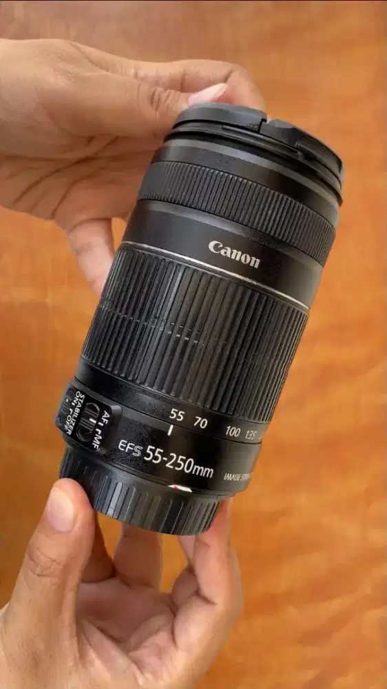Lensa Canon EF 55-250mm IS II