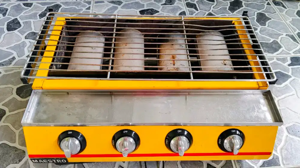 Kompor Sosis Bakar / Panggang 4 tungku