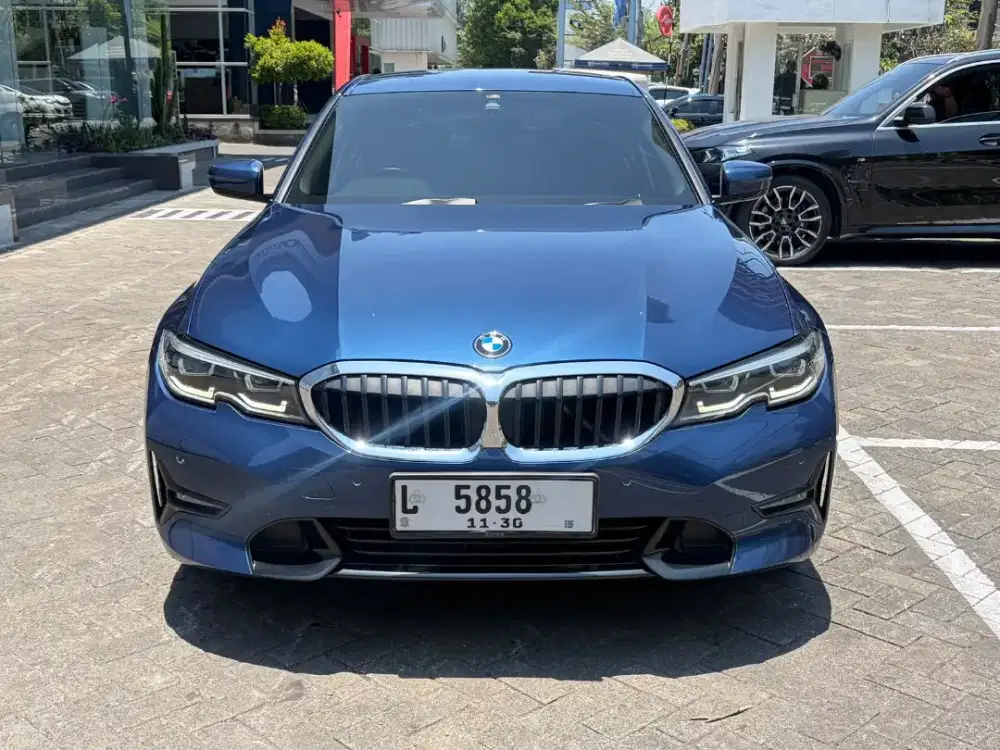 BMW 320i G20 A/T