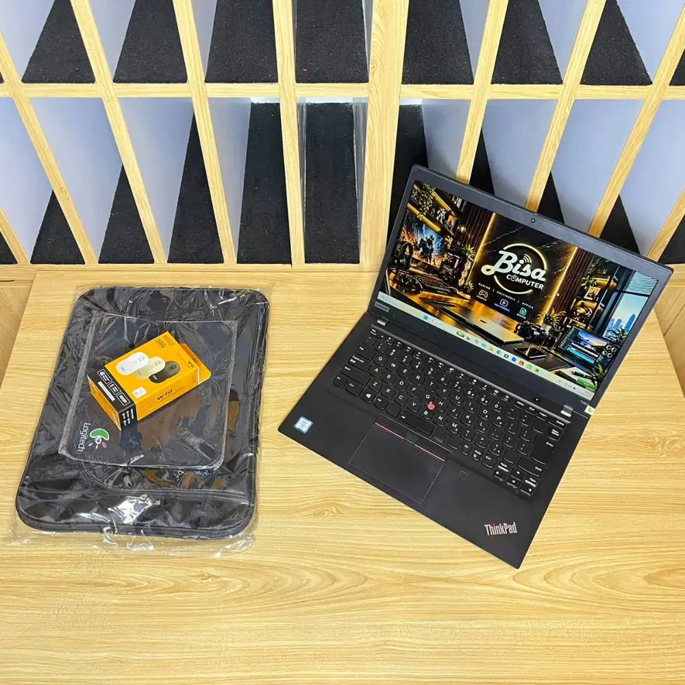 Lenovo Thinkpad T490s Black Core i5 8th Gen SSD 256gb Ram 16gb 14inch